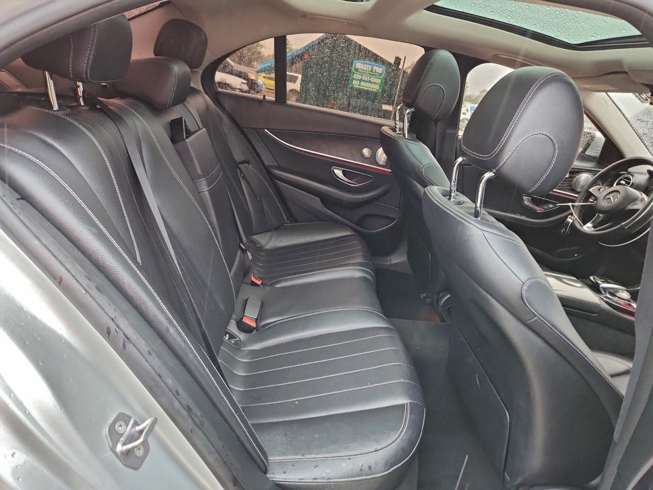 2017 MERCEDES-BENZ E 300 4MATIC photo 19