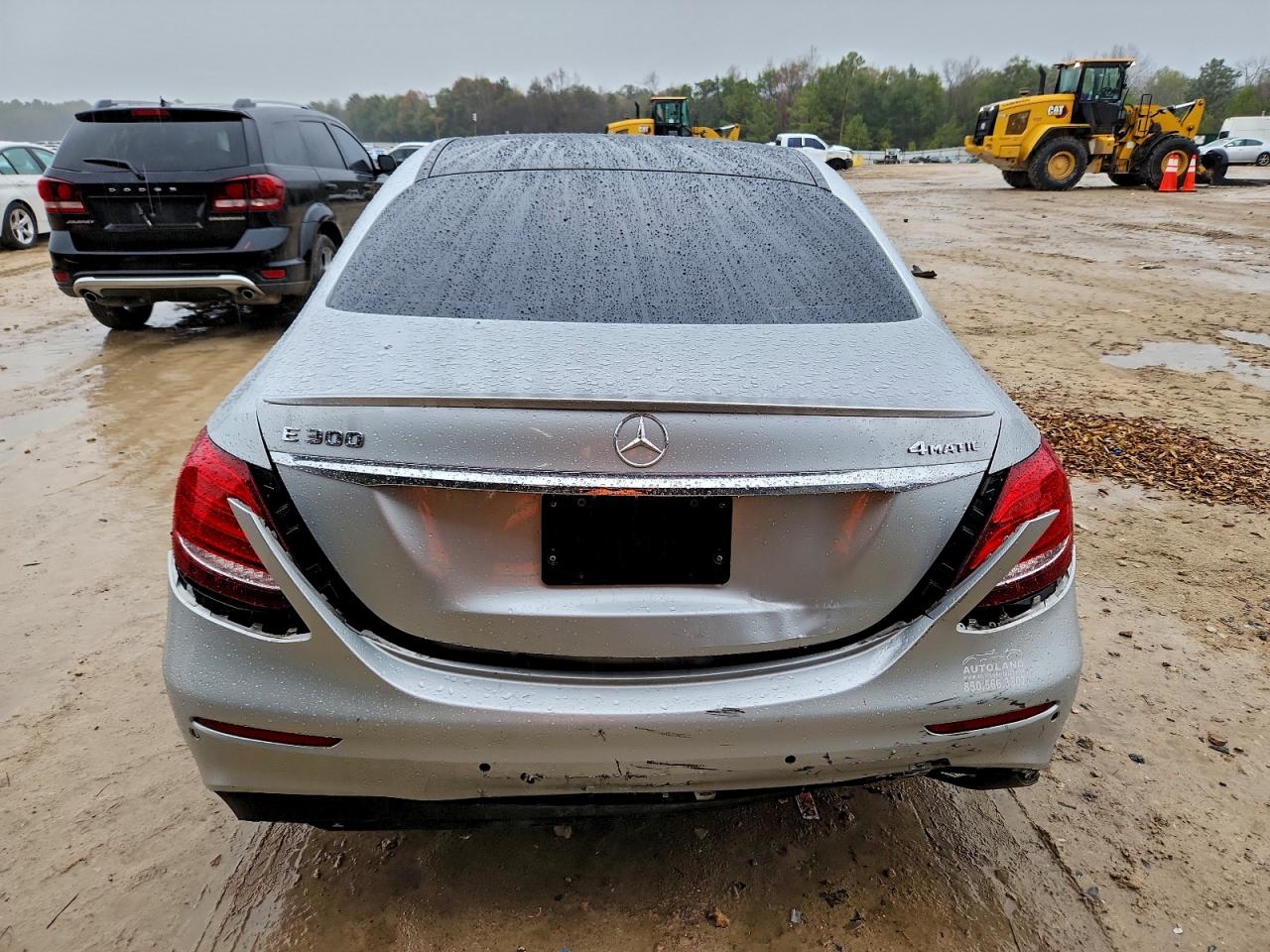 2017 MERCEDES-BENZ E 300 4MATIC photo 11