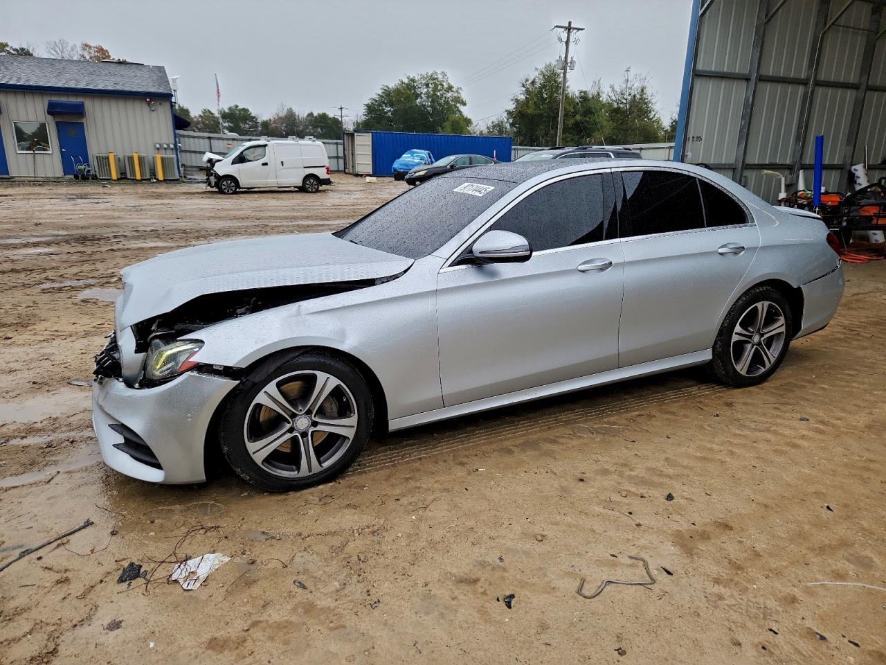 2017 MERCEDES-BENZ E