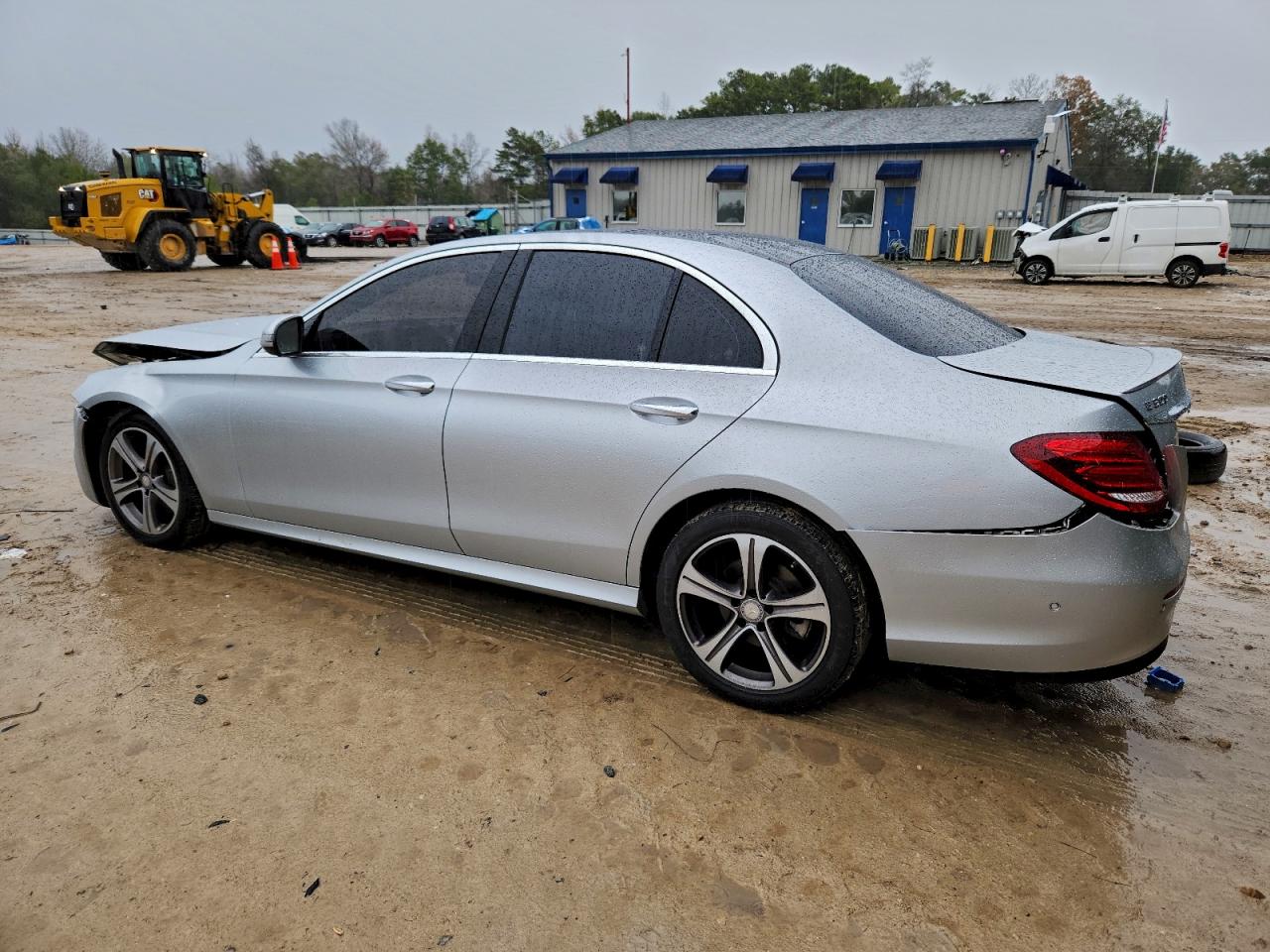 2017 MERCEDES-BENZ E 300 4MATIC photo 3