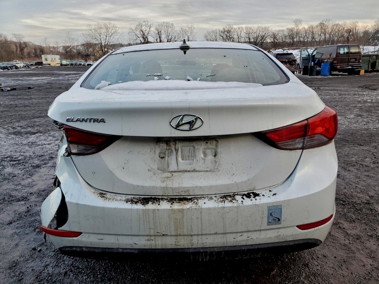 2016 HYUNDAI ELANTRA SE photo 6