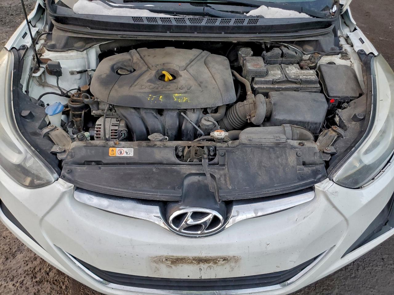 2016 HYUNDAI ELANTRA SE photo 11