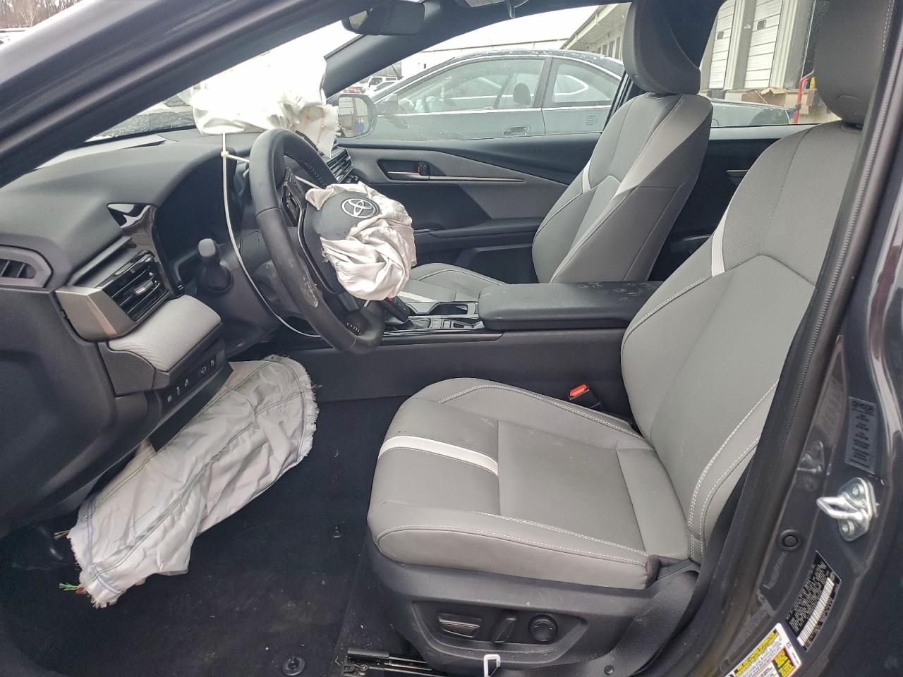 2025 TOYOTA CAMRY XSE photo 7
