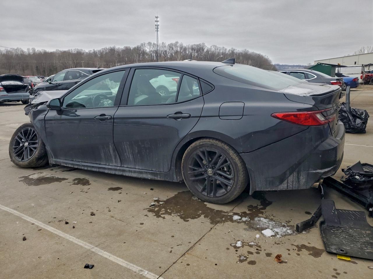 2025 TOYOTA CAMRY XSE photo 2