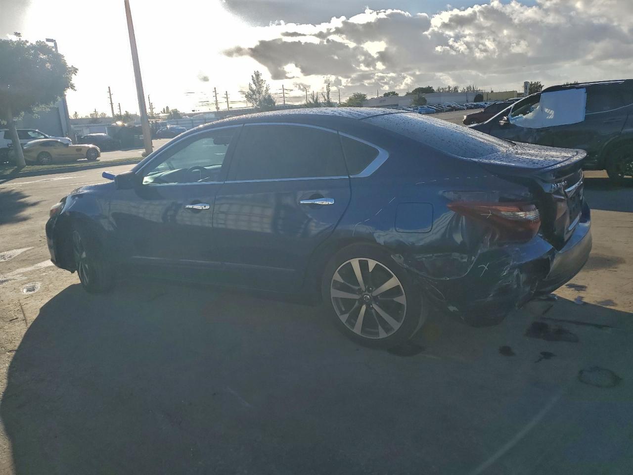 2017 NISSAN ALTIMA 2.5 photo 2