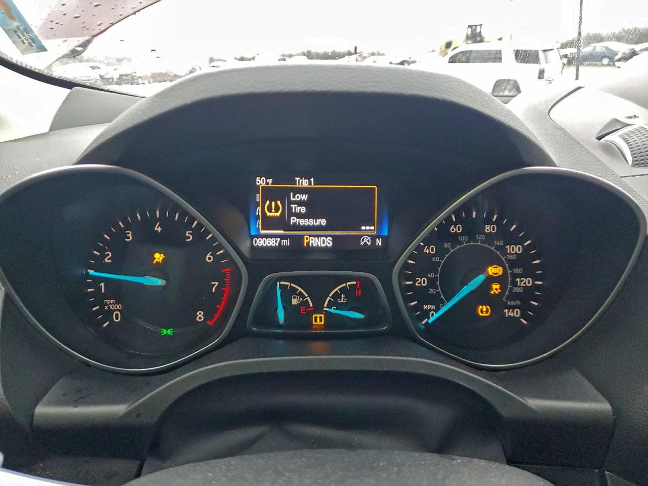 2017 FORD ESCAPE SE photo 9