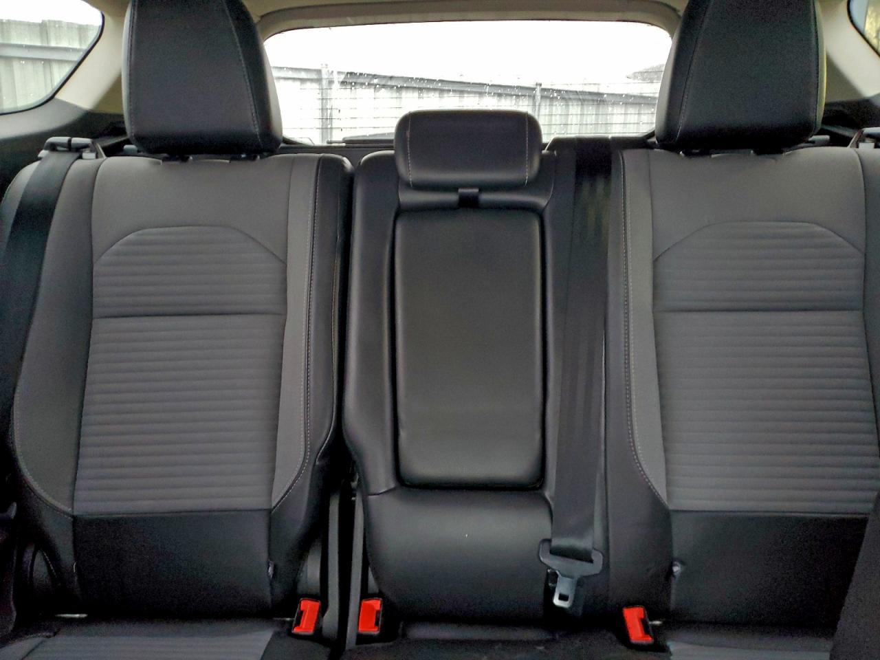 2017 FORD ESCAPE SE photo 10