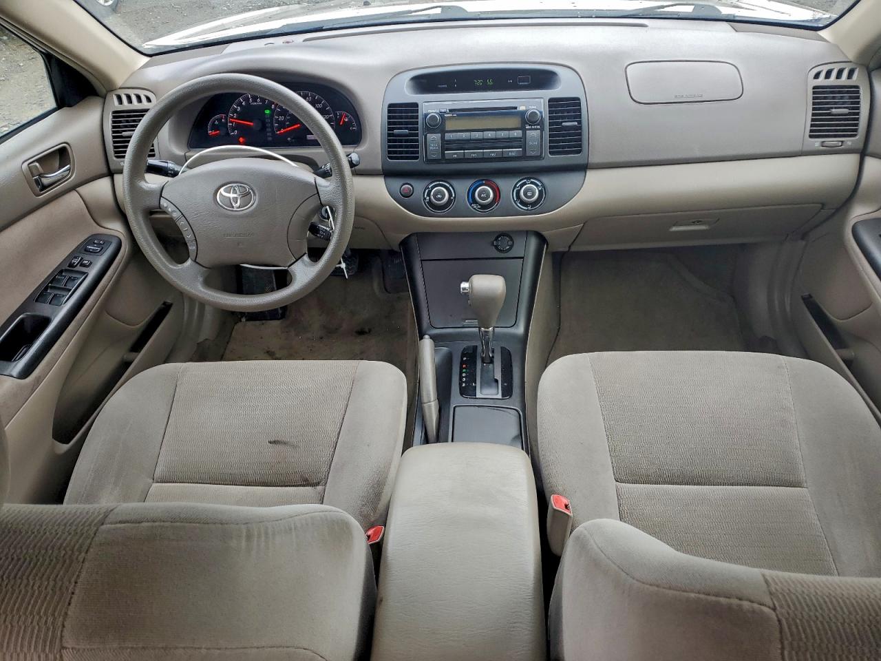 2006 TOYOTA CAMRY LE photo 8