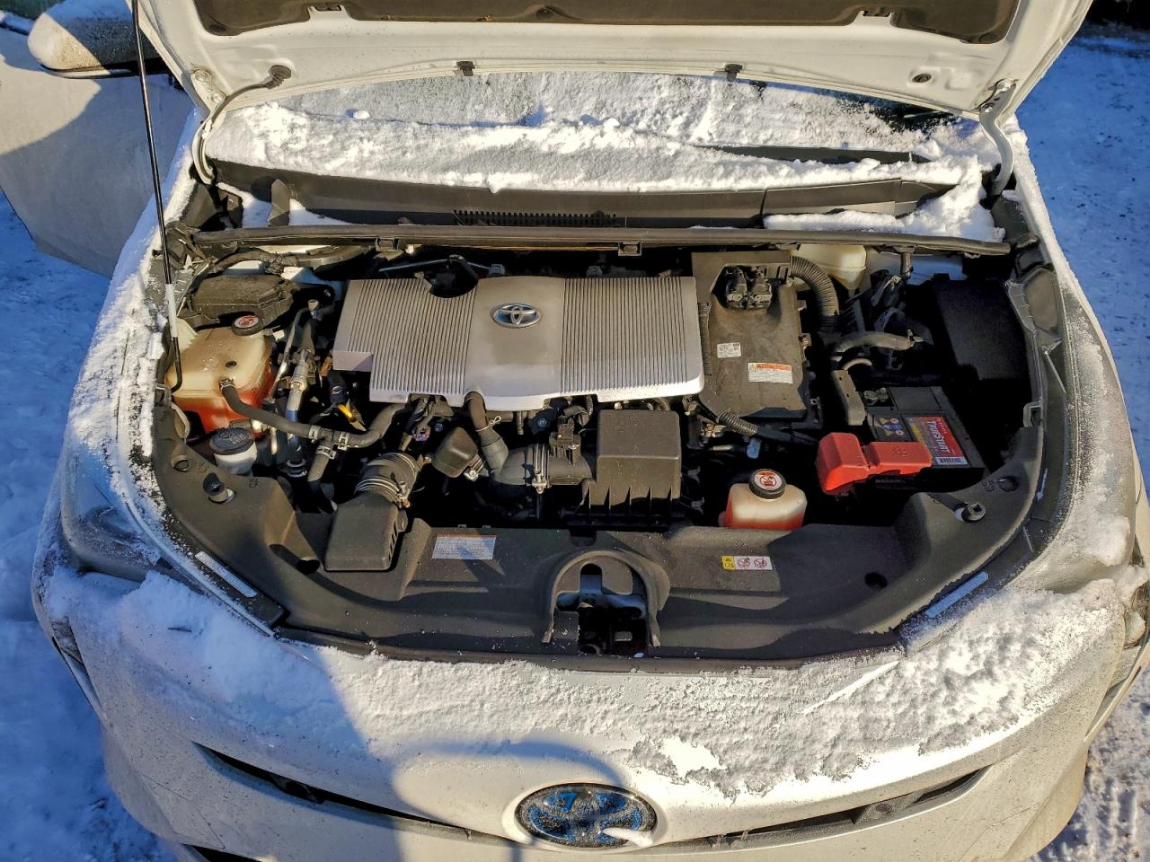 2018 TOYOTA PRIUS photo 11