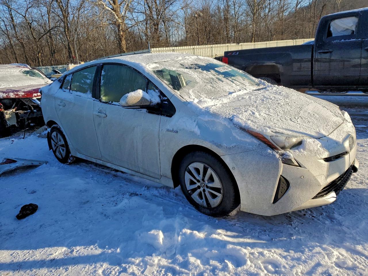 2018 TOYOTA PRIUS photo 4