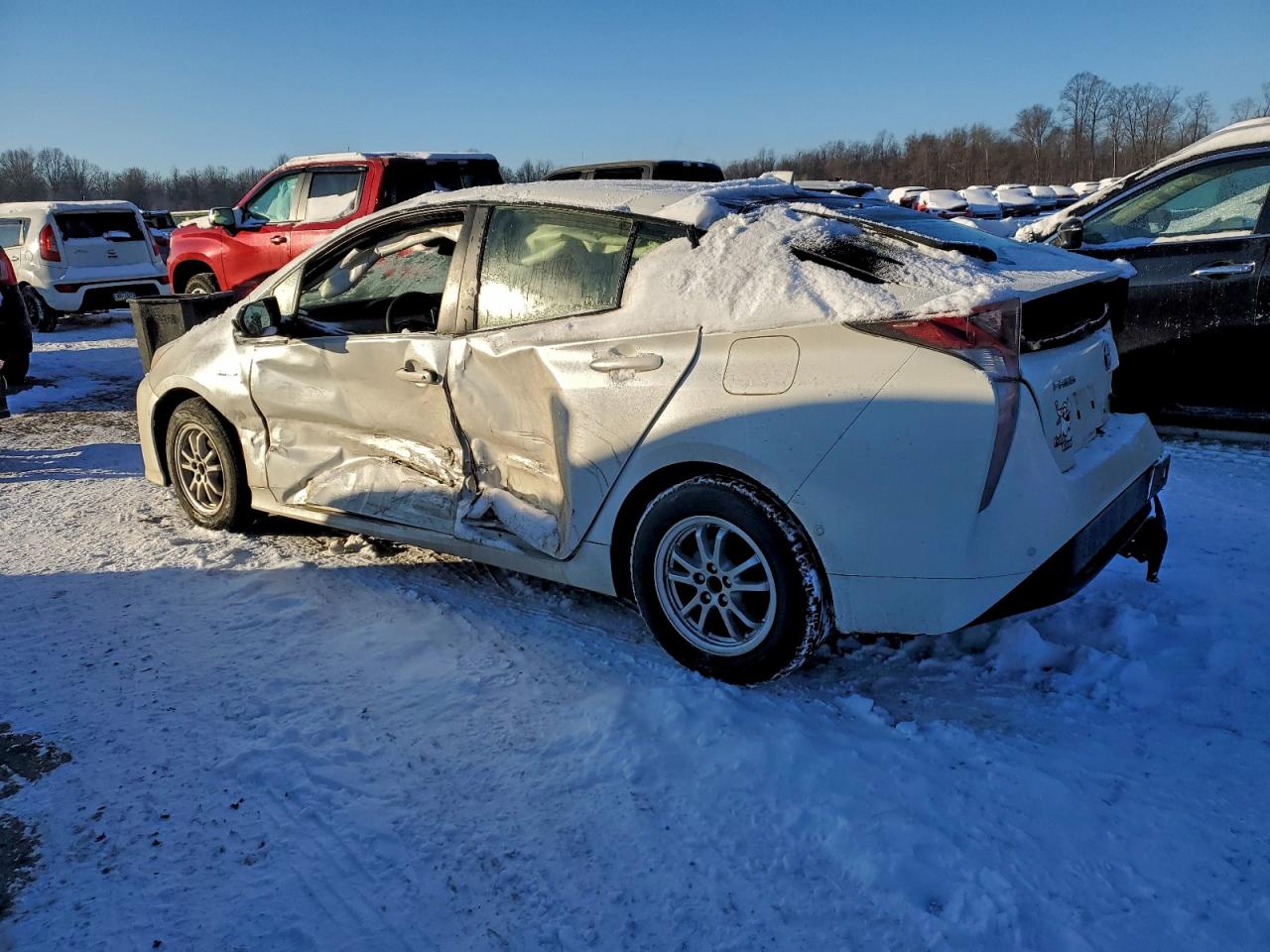 2018 TOYOTA PRIUS photo 2