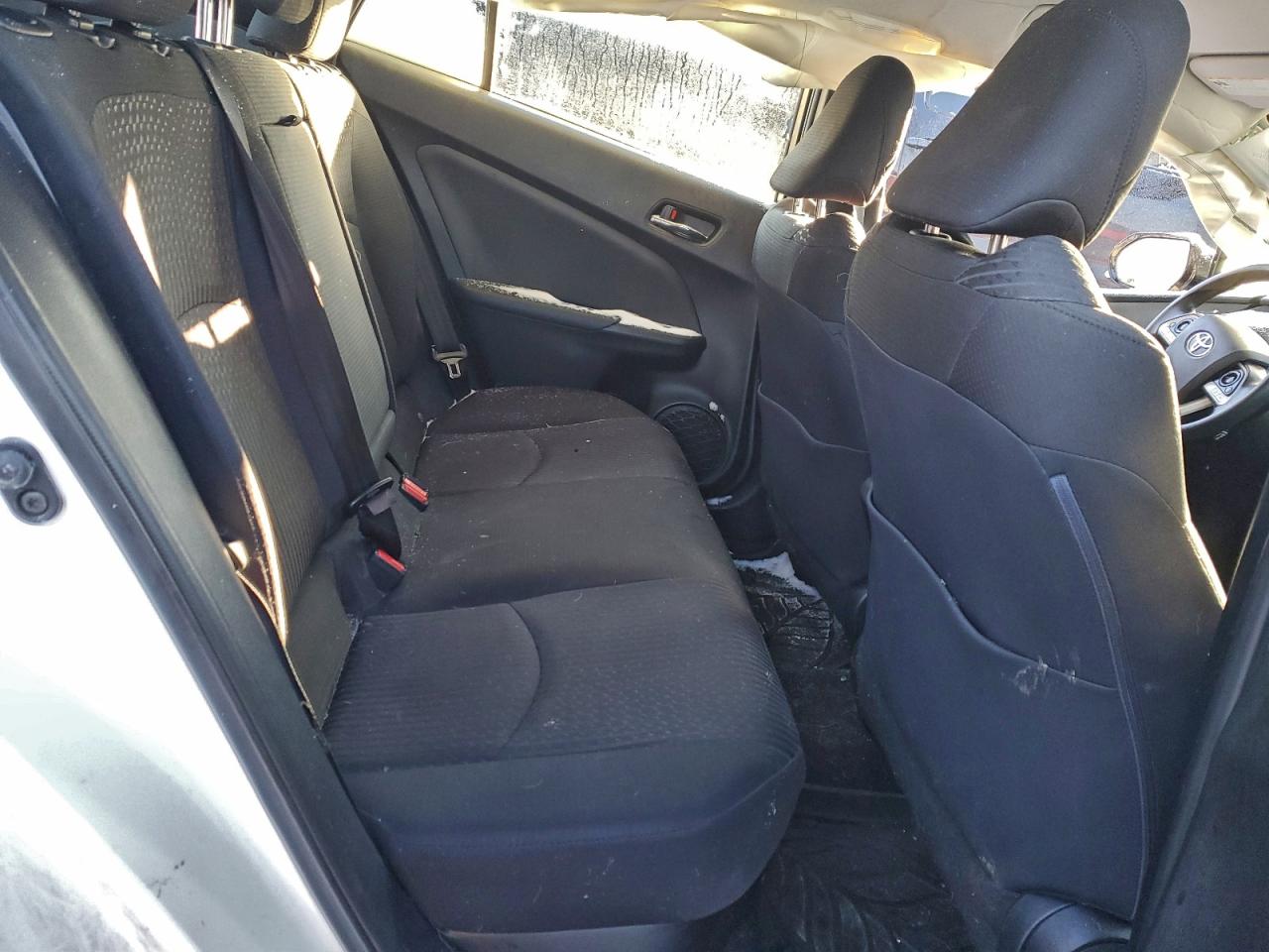 2018 TOYOTA PRIUS photo 10