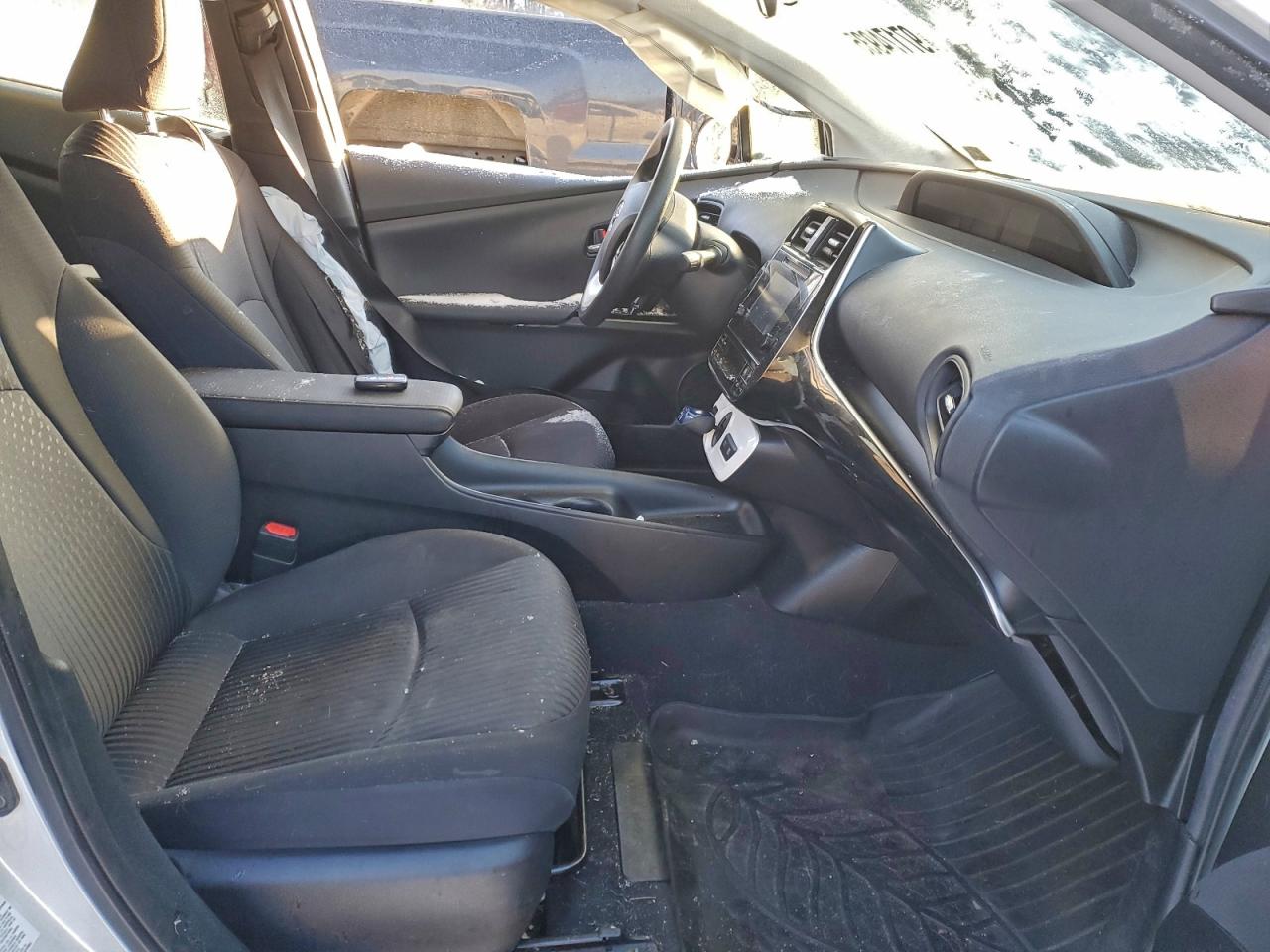 2018 TOYOTA PRIUS photo 7