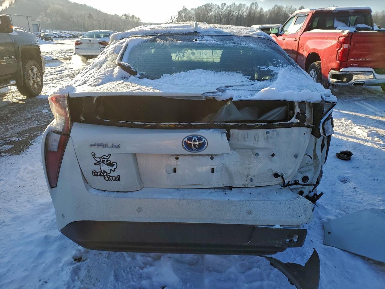 2018 TOYOTA PRIUS photo 6