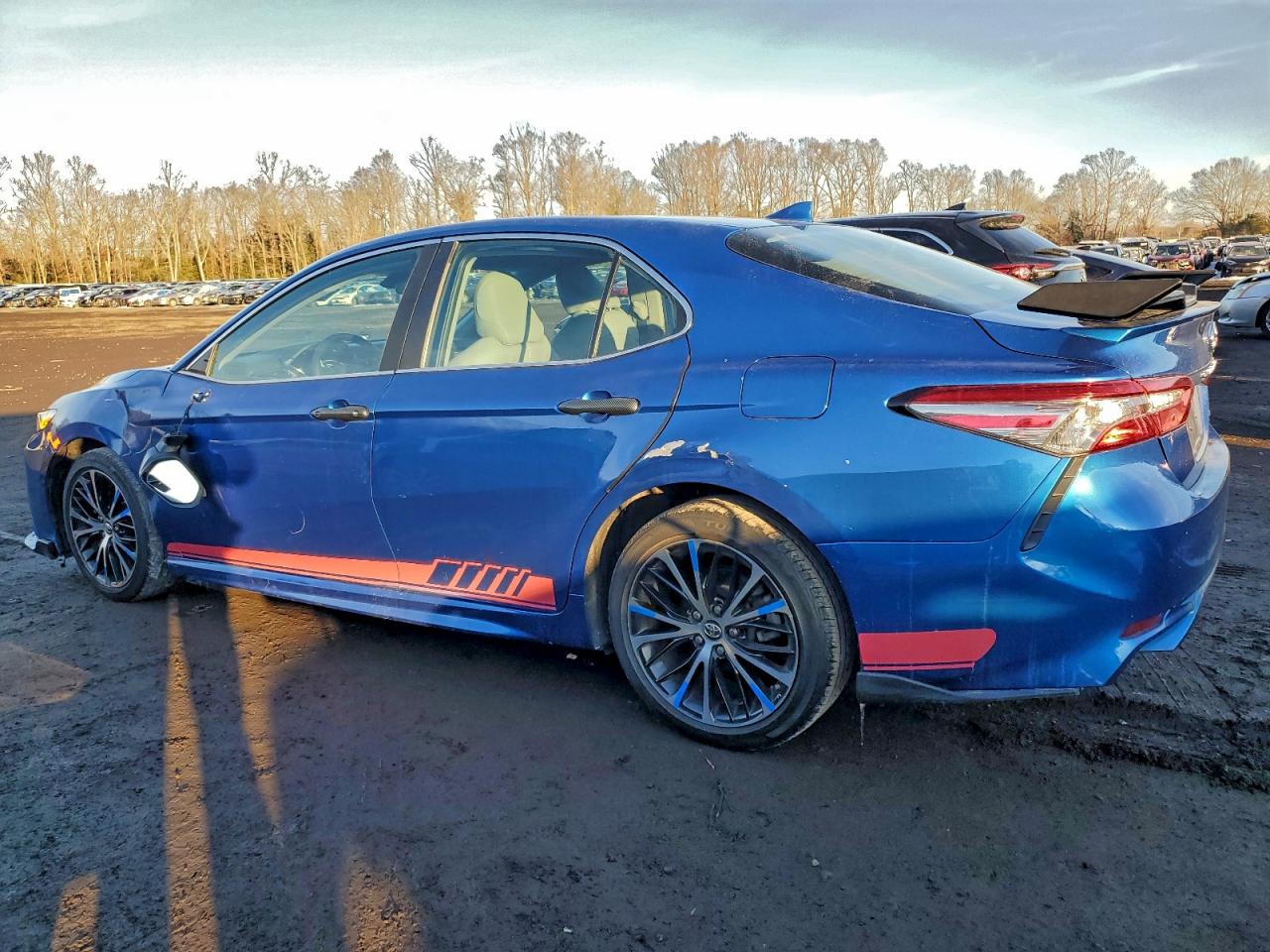 2019 TOYOTA CAMRY L photo 2