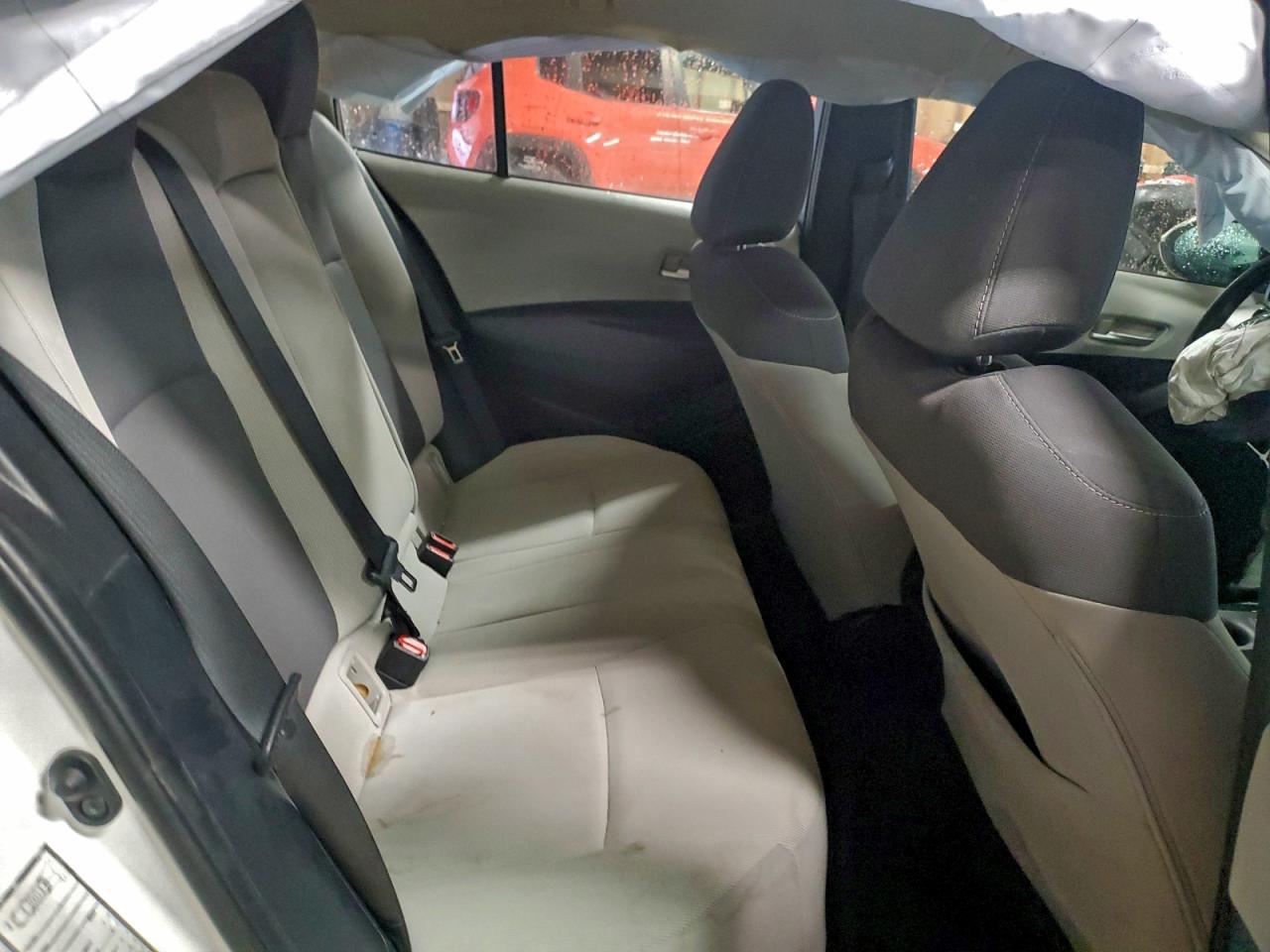 2021 TOYOTA COROLLA LE photo 10