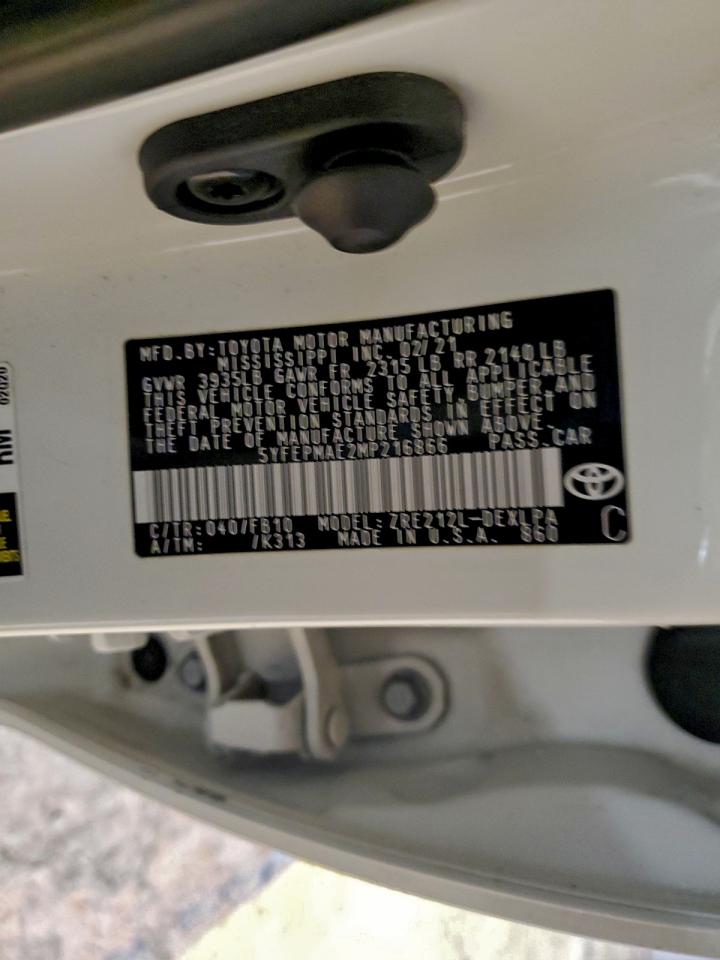 2021 TOYOTA COROLLA LE photo 12