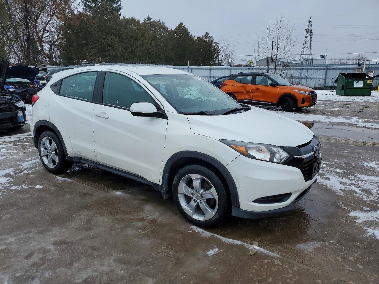 2016 HONDA HR-V LX photo 10