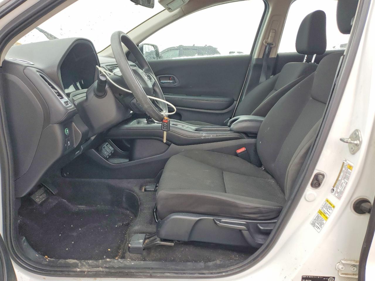 2016 HONDA HR-V LX photo 19
