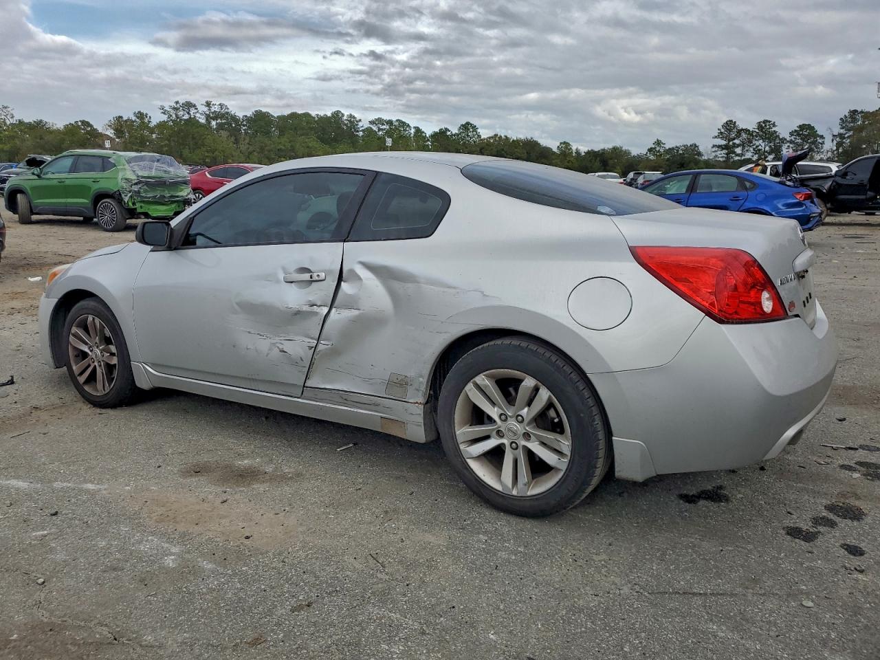 2011 NISSAN ALTIMA S photo 2