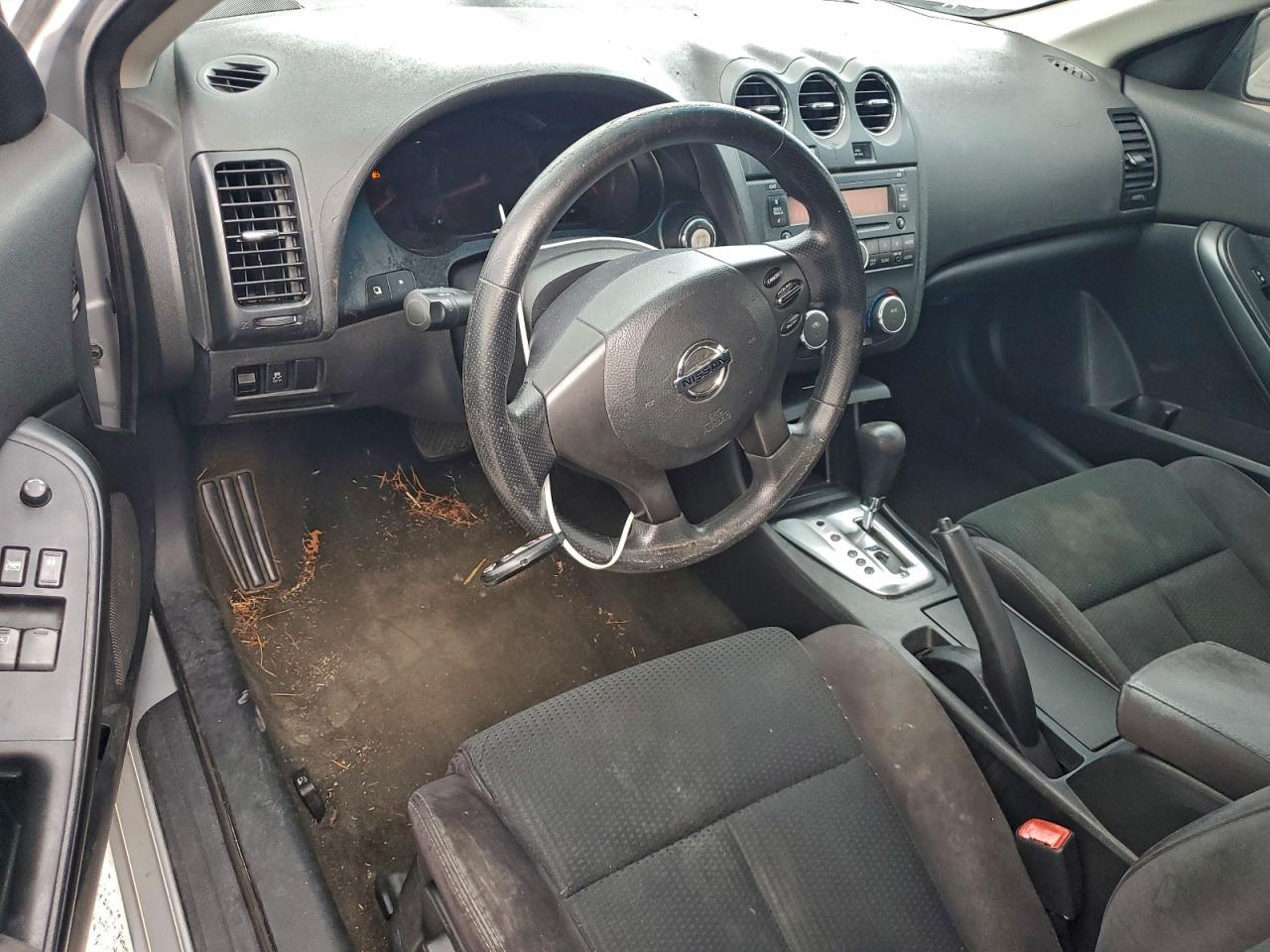 2011 NISSAN ALTIMA S photo 8