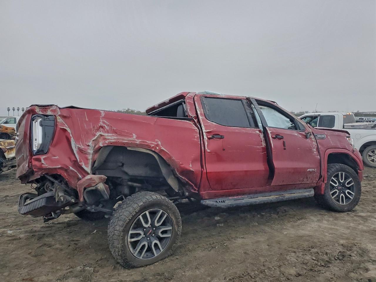 2021 GMC SIERRA K1500 AT4 photo 3