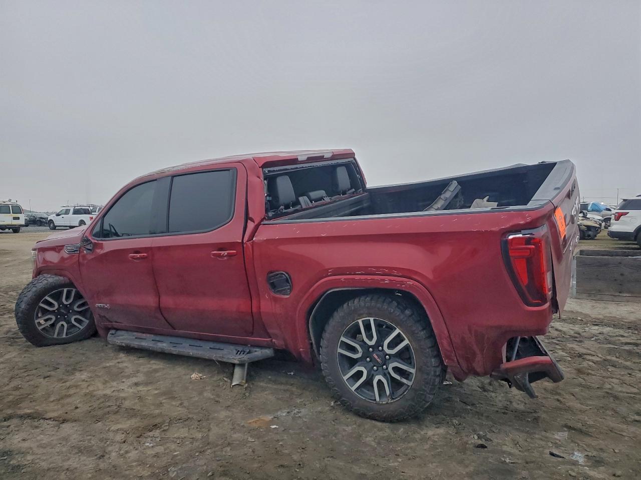 2021 GMC SIERRA K1500 AT4 photo 2