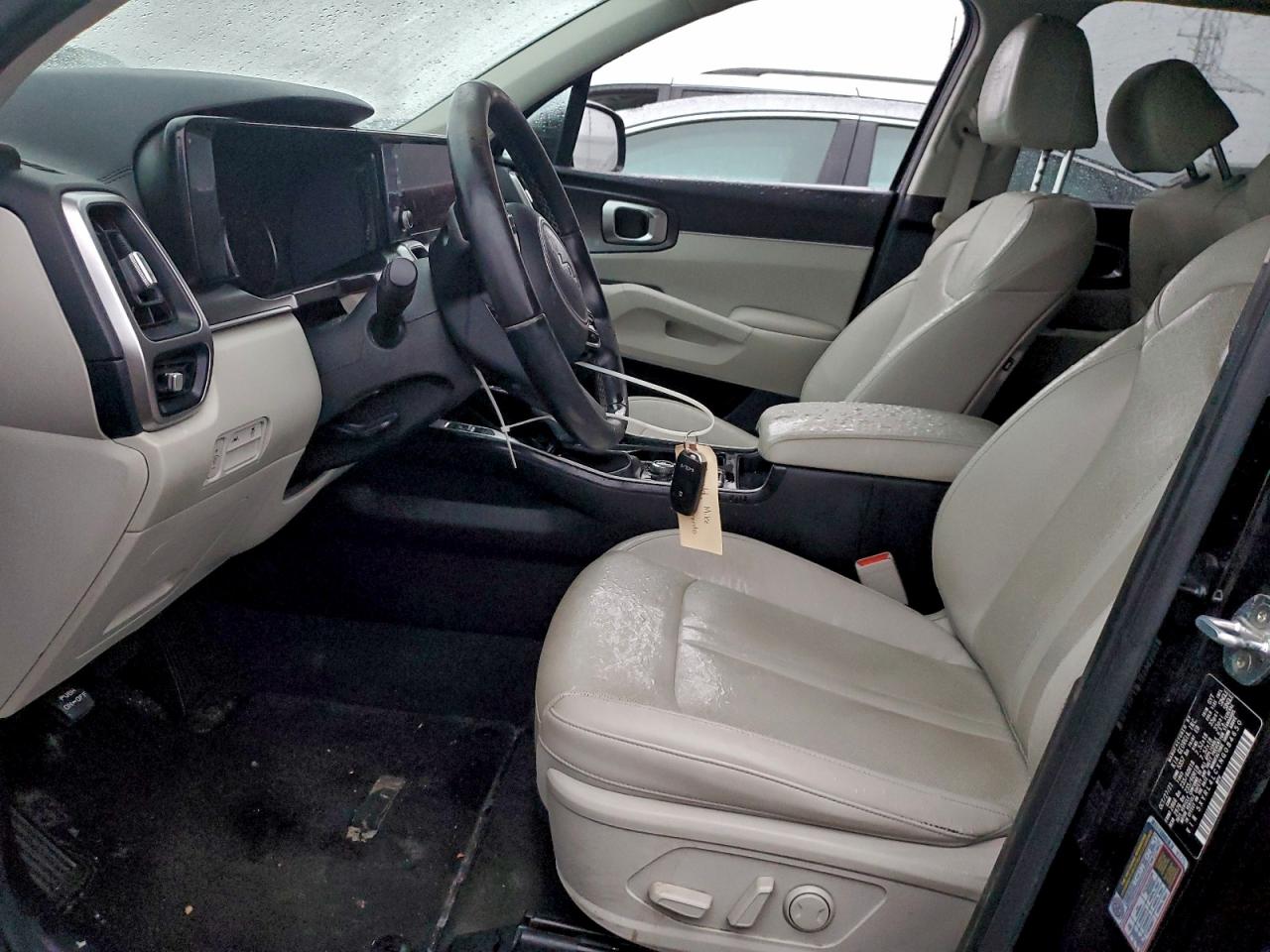 2022 KIA SORENTO S photo 7