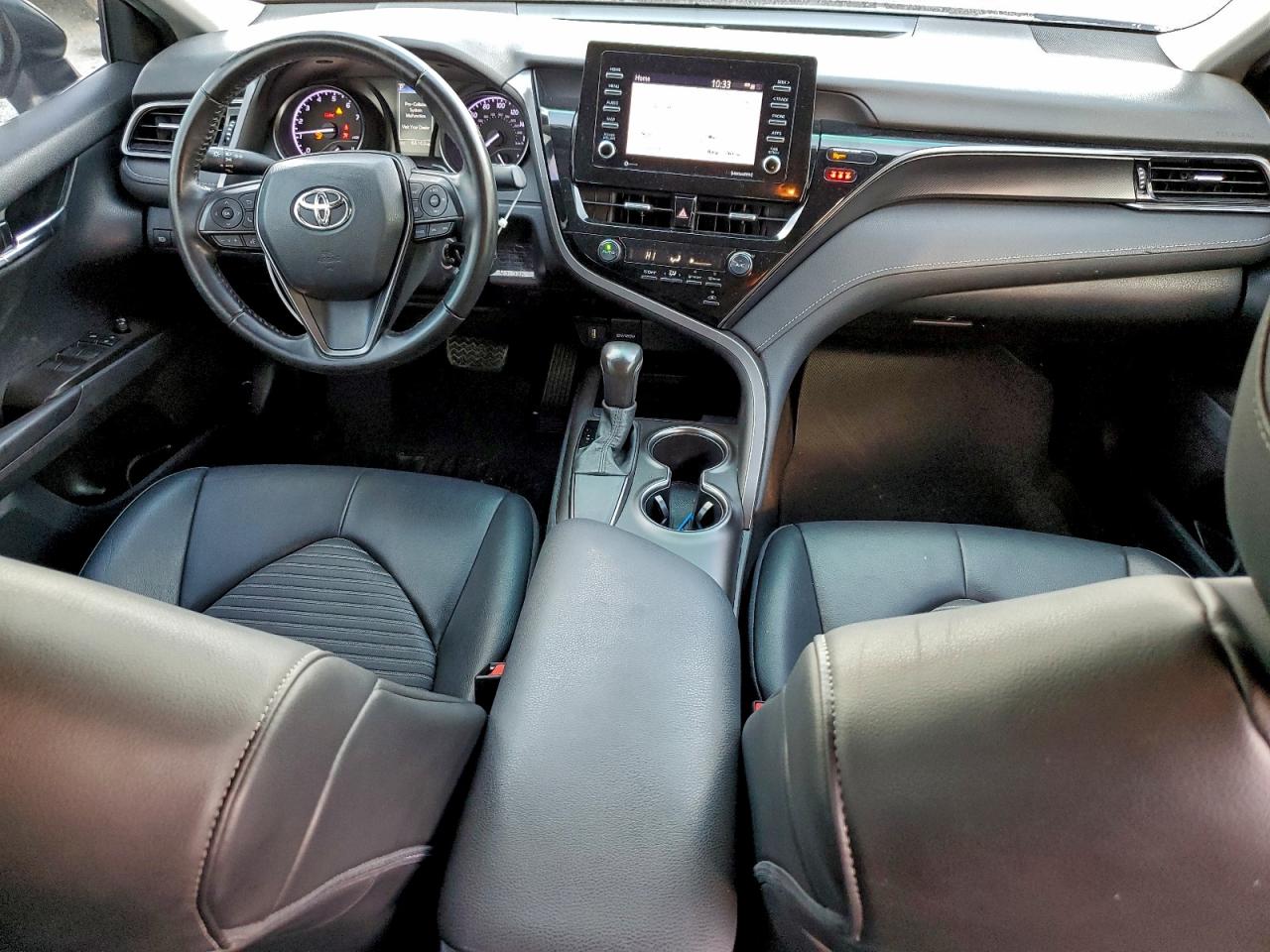 2021 TOYOTA CAMRY SE photo 8