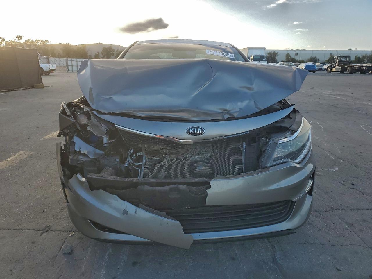 2016 KIA OPTIMA LX photo 5