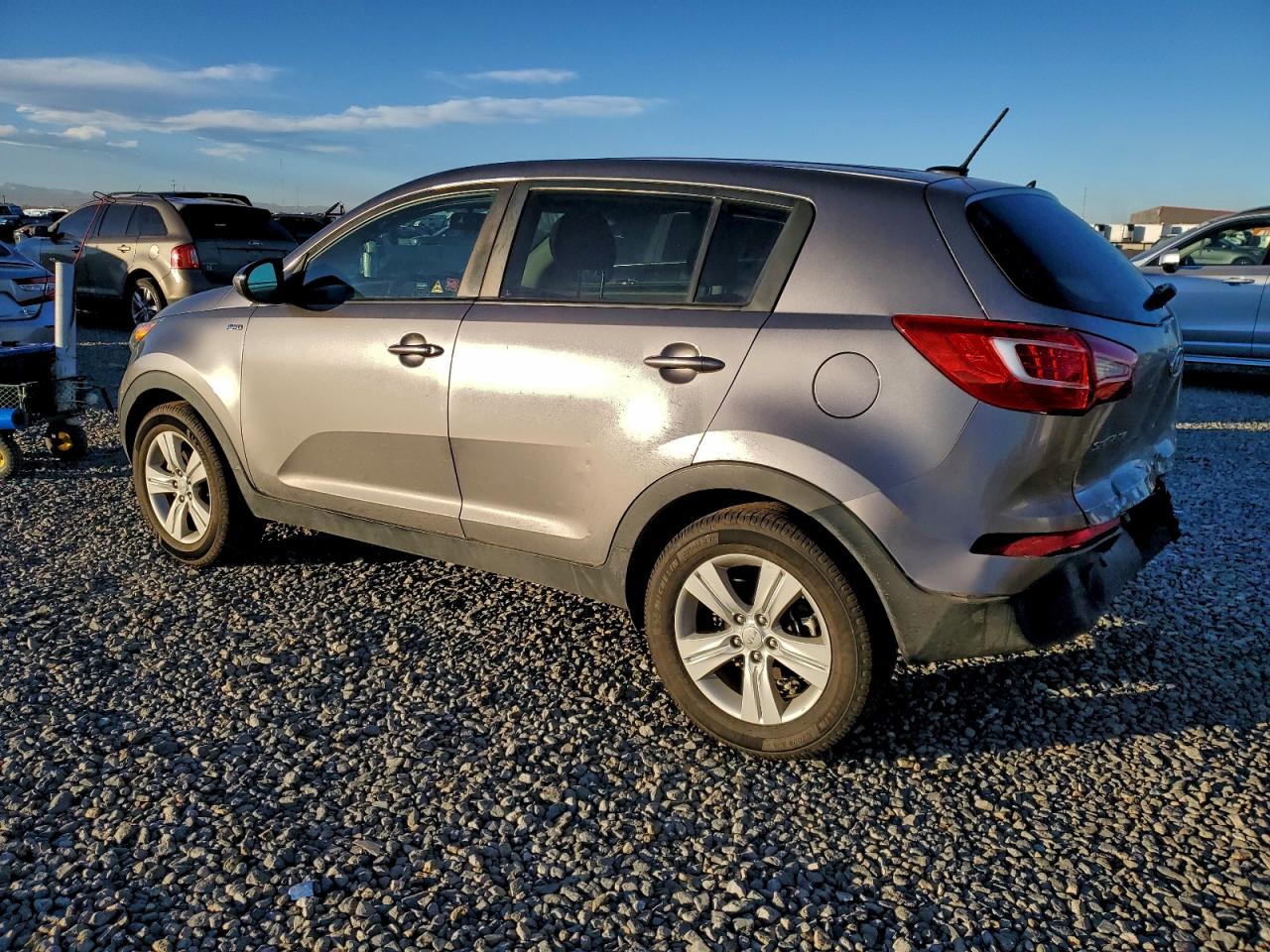 2012 KIA SPORTAGE LX photo 2