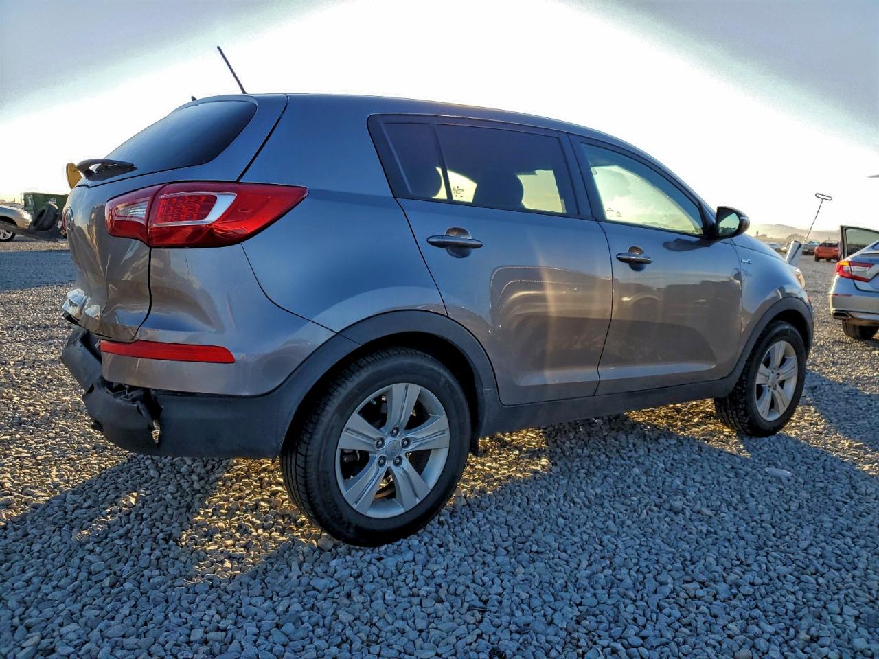 2012 KIA SPORTAGE LX photo 3