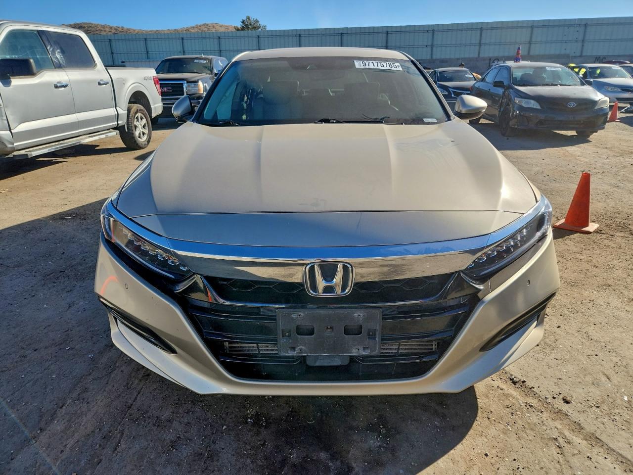 2018 HONDA ACCORD TOURING photo 5