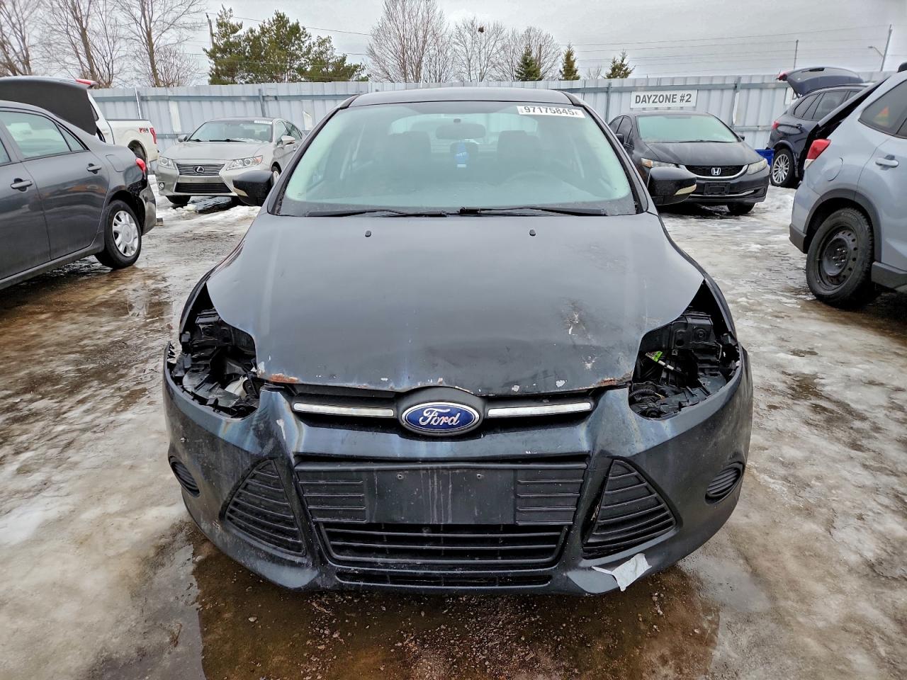 2014 FORD FOCUS SE photo 5