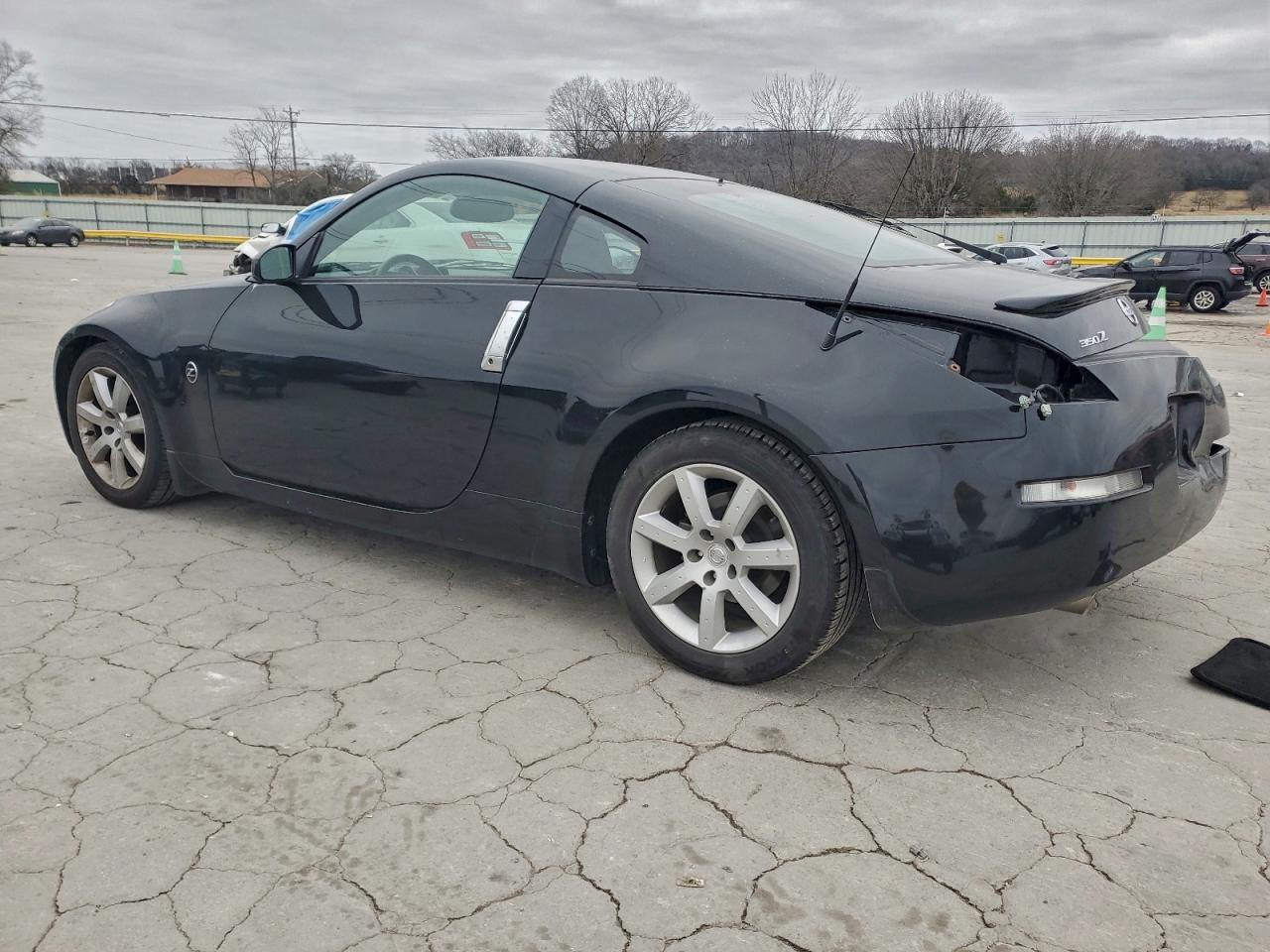 2004 NISSAN 350Z COUPE photo 2
