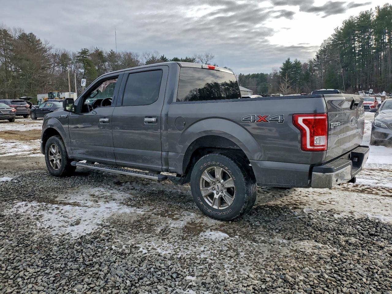 2015 FORD F150 SUPERCREW photo 2
