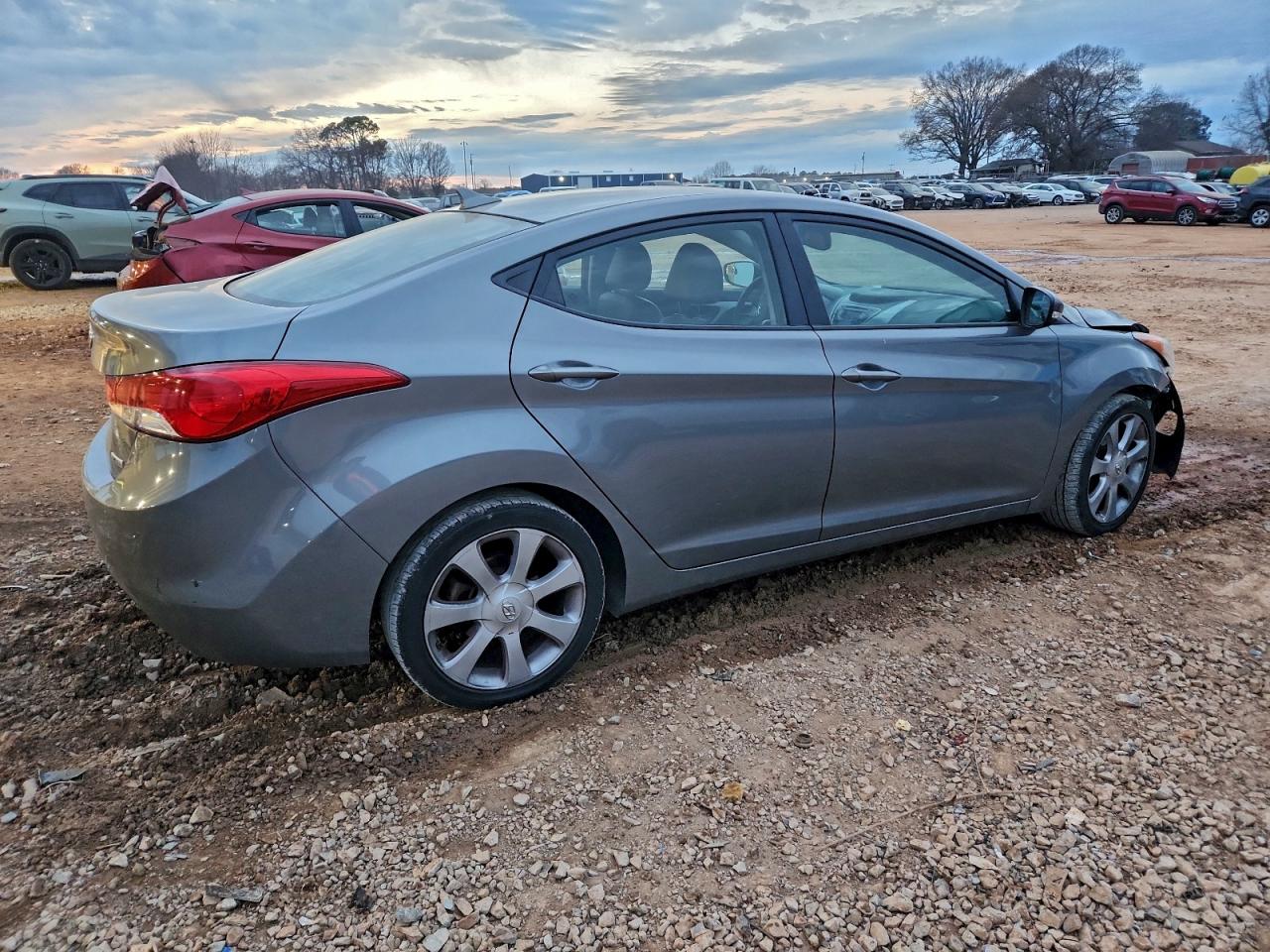 2013 HYUNDAI ELANTRA GLS photo 3