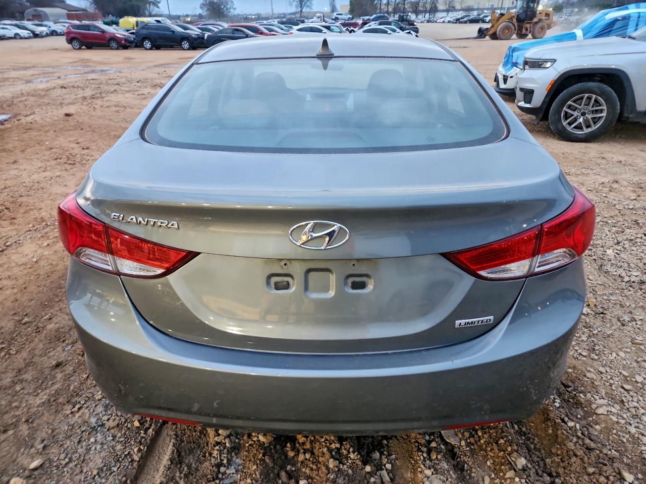 2013 HYUNDAI ELANTRA GLS photo 6