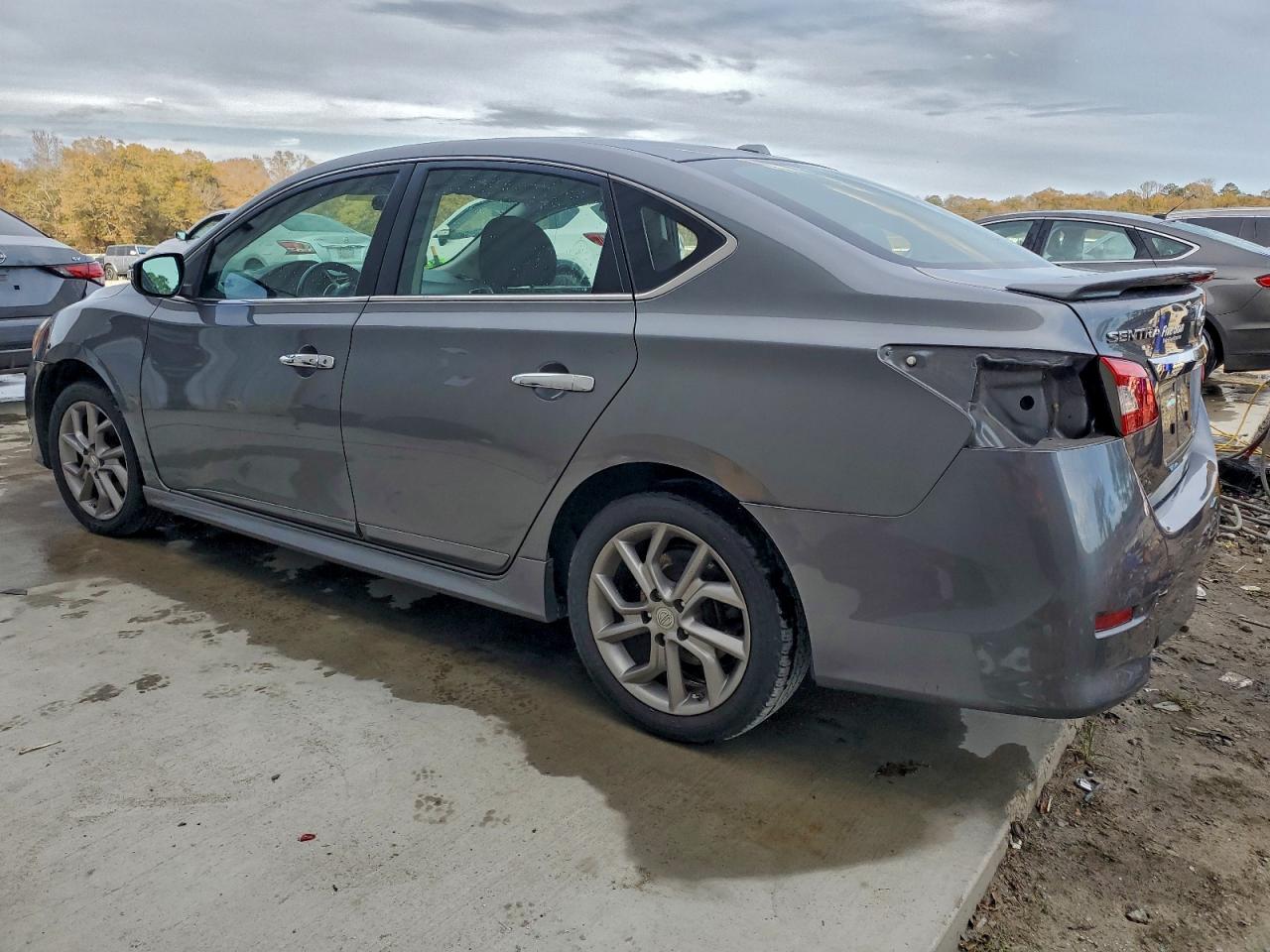 2015 NISSAN SENTRA S photo 2