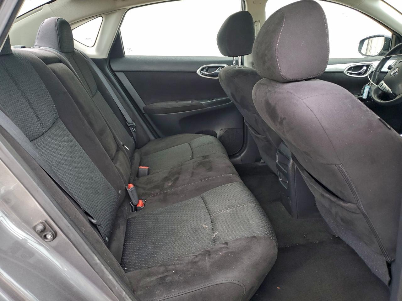 2015 NISSAN SENTRA S photo 10