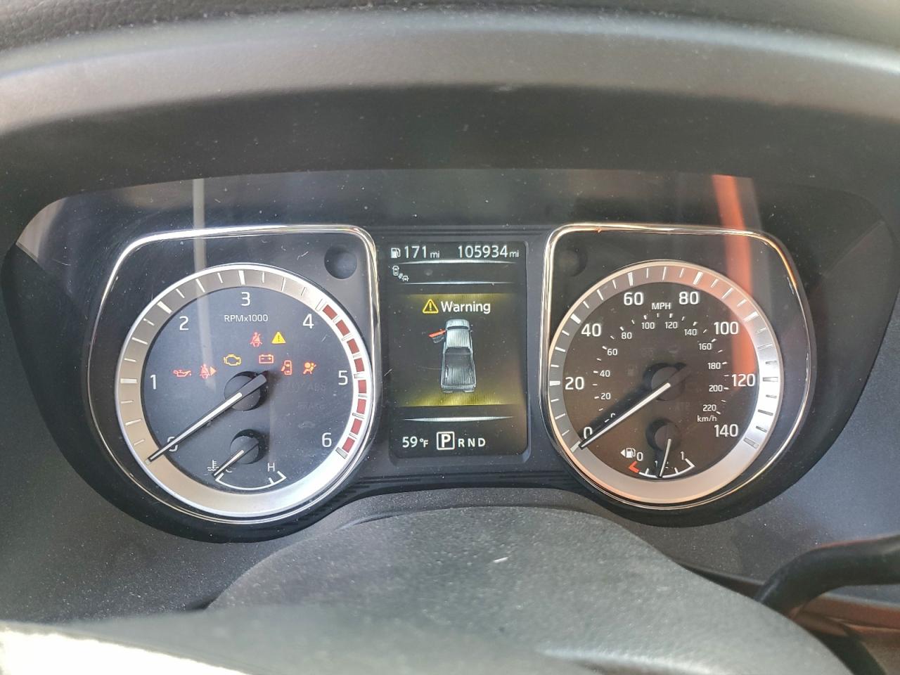 2017 NISSAN TITAN XD SL photo 9