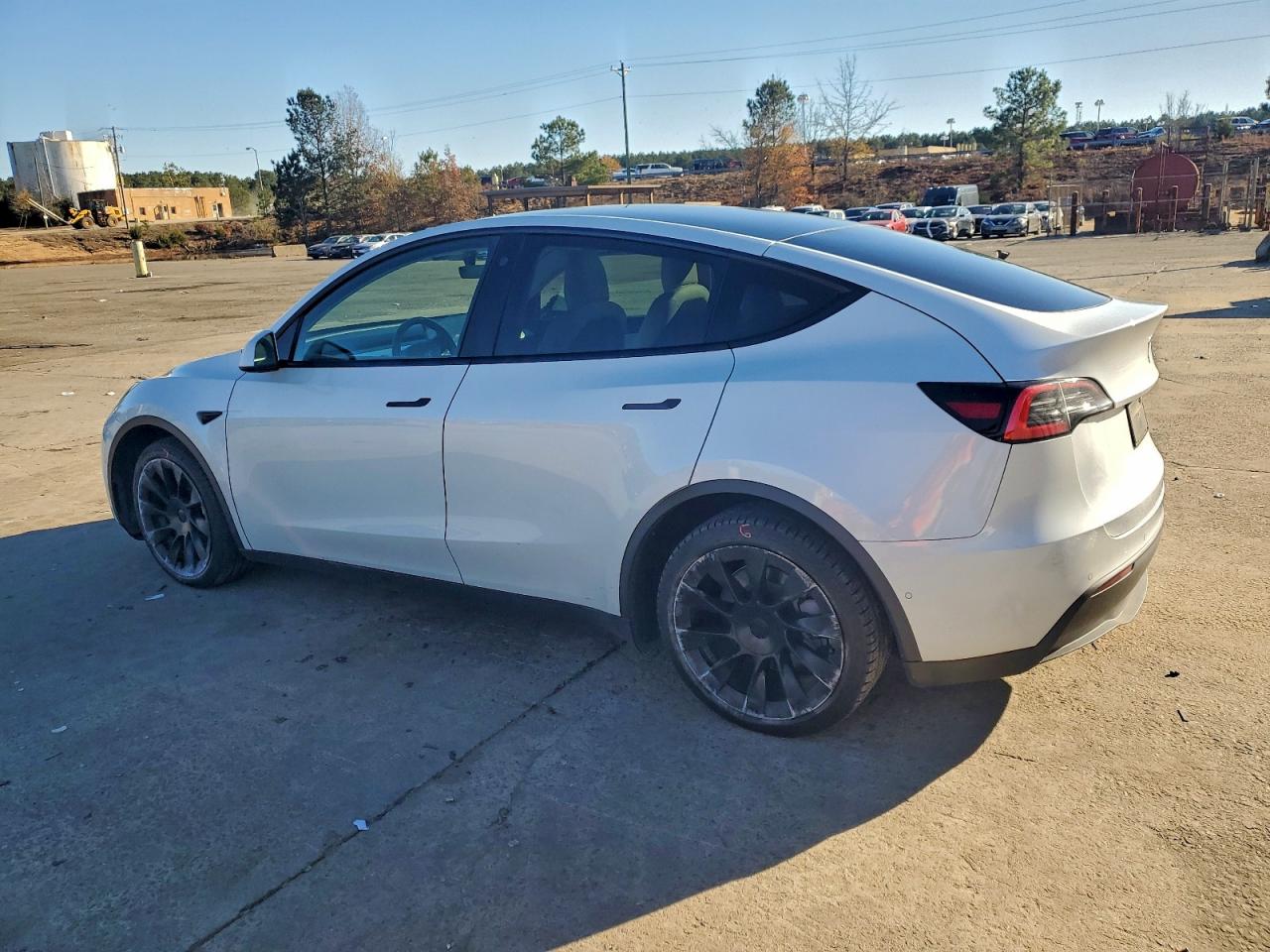 2021 TESLA MODEL Y photo 2