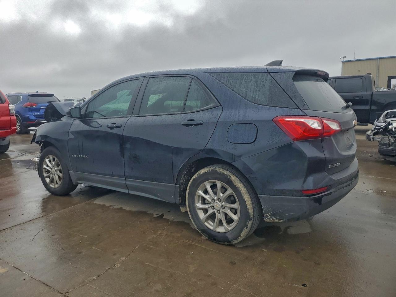 2021 CHEVROLET EQUINOX LS photo 2
