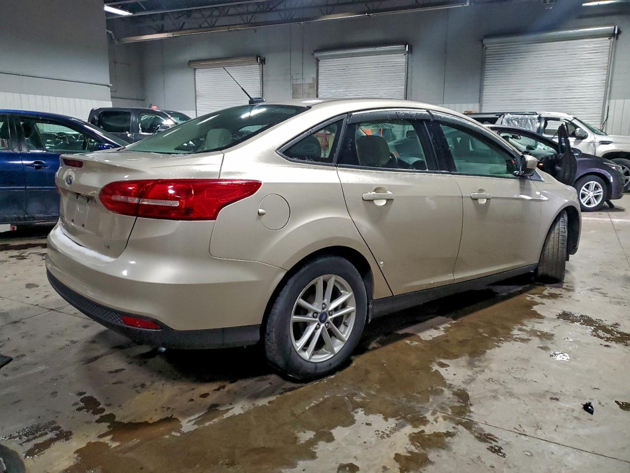 2018 FORD FOCUS SE photo 3