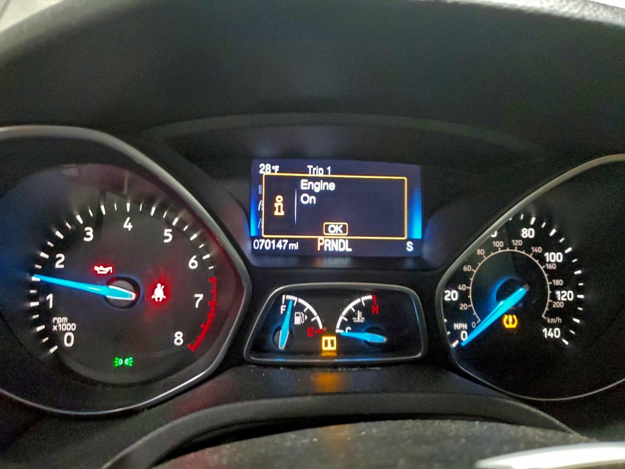 2018 FORD FOCUS SE photo 9