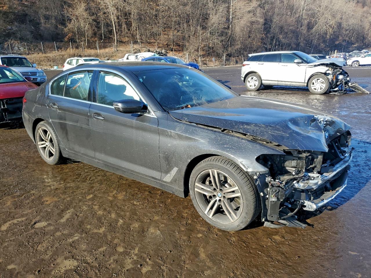 2021 BMW 530 XI photo 4