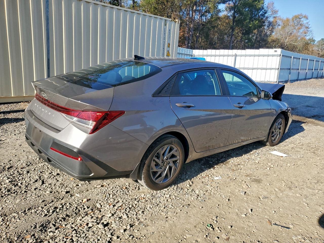 2024 HYUNDAI ELANTRA SEL photo 3