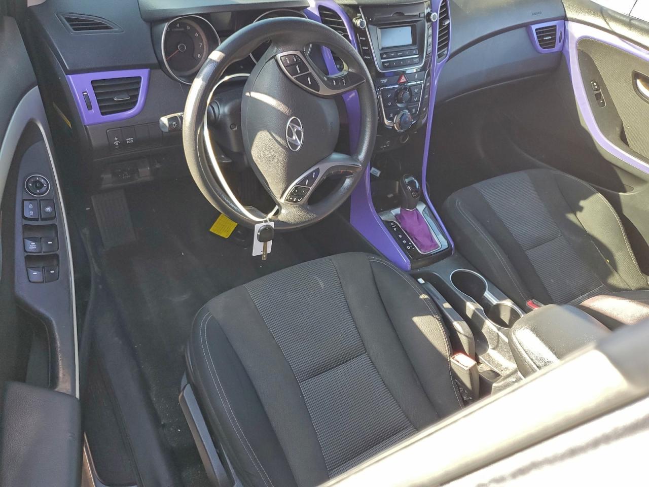 2016 HYUNDAI ELANTRA GT photo 8