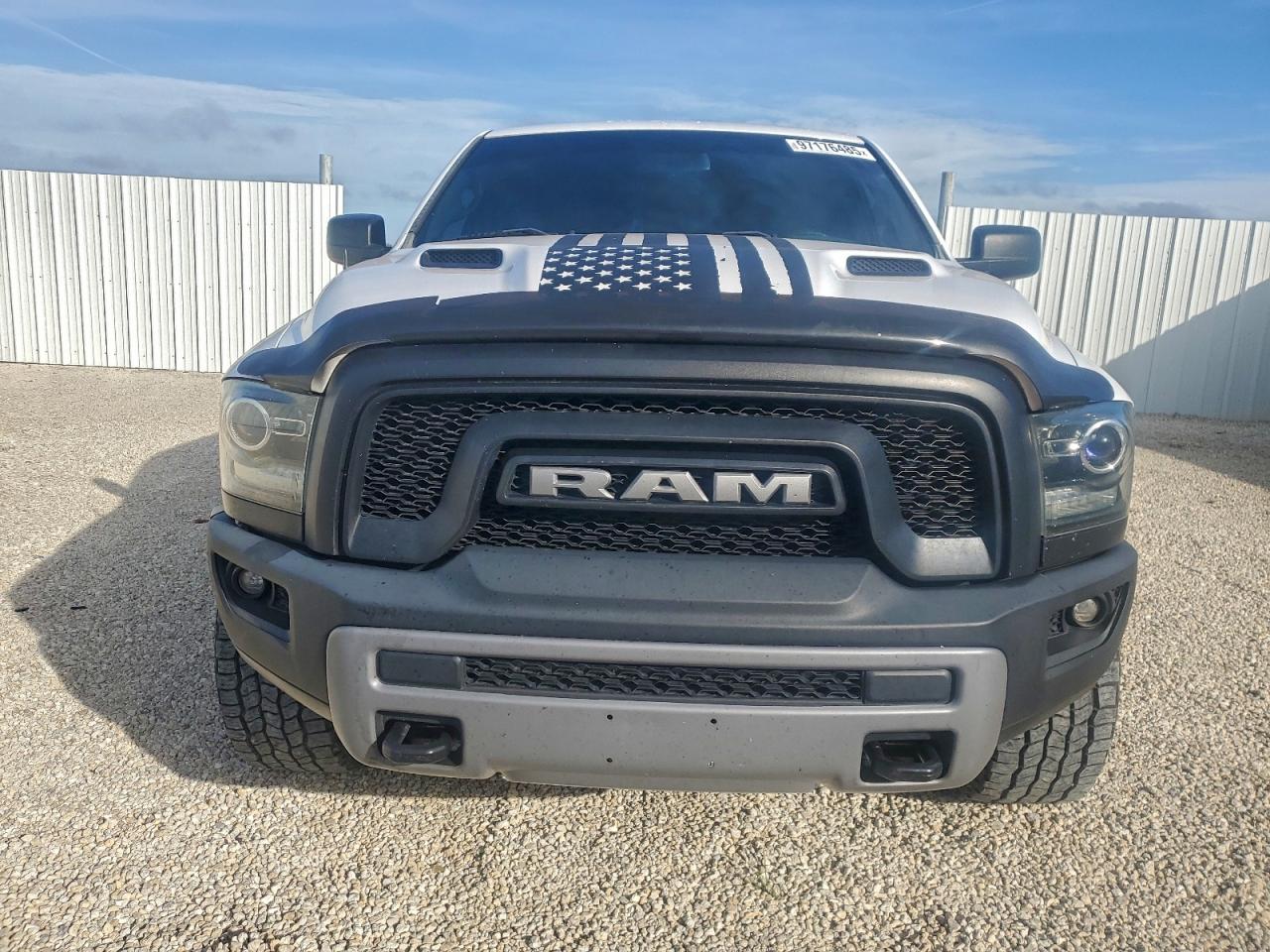 2016 RAM 1500 REBEL photo 5