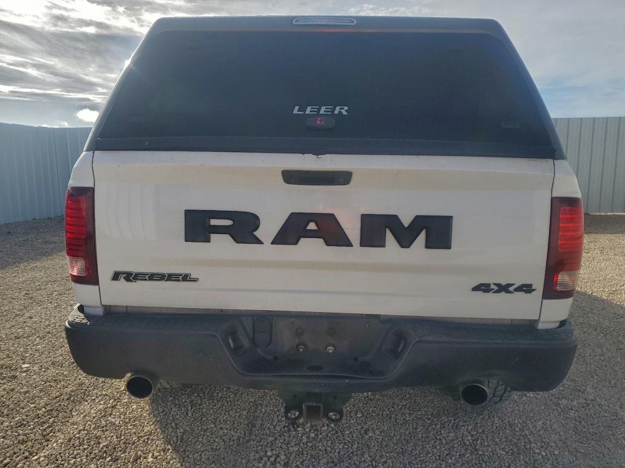 2016 RAM 1500 REBEL photo 6